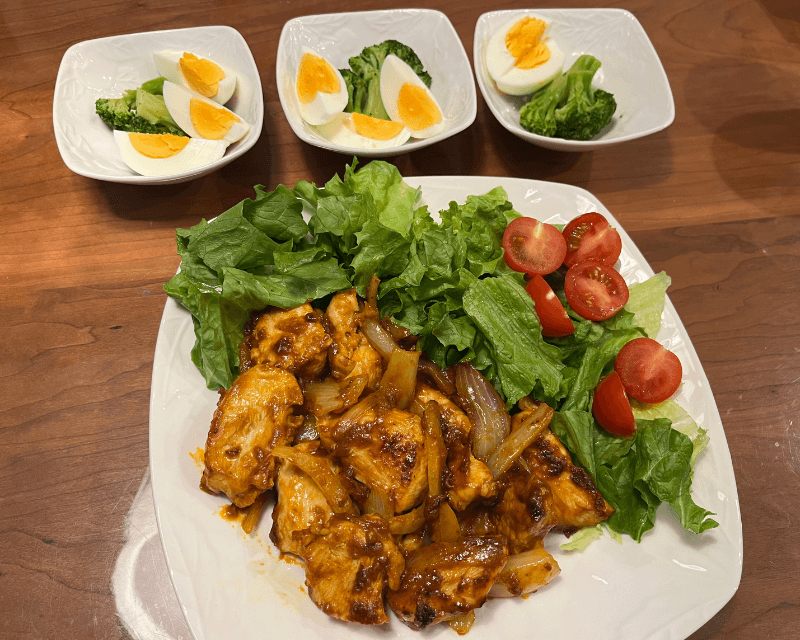 おうちで手軽にタンドリーチキン風&ブロッコリーと卵のサラダ