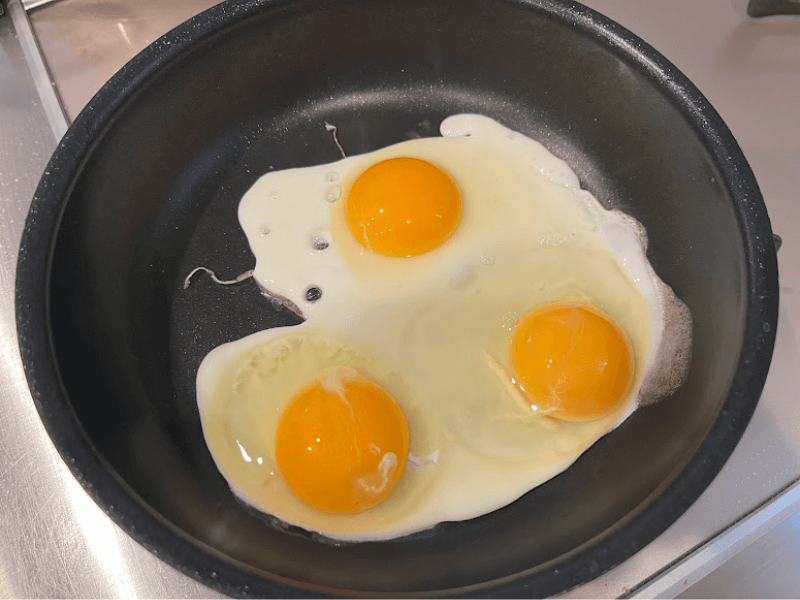 目玉焼き